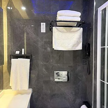 Park Milano Szálloda 4*
